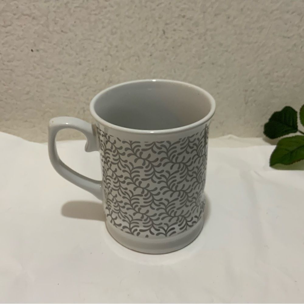 Signature Housewares Room Creative Antwerp silver Coffee Mug 2014 Stoneware  Cup